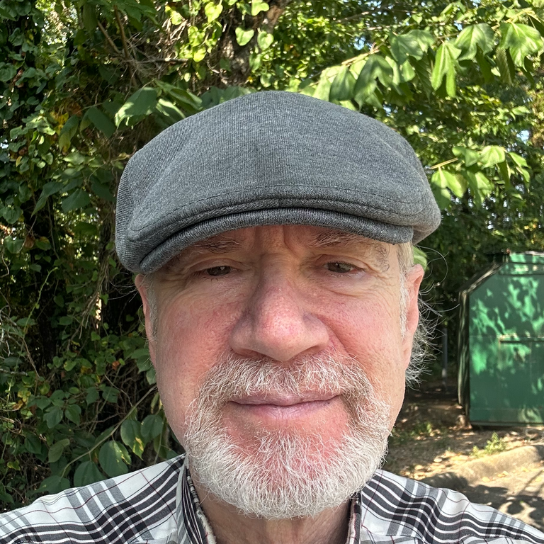 BJay Kaplan — professional voice over artist on VoiceBros