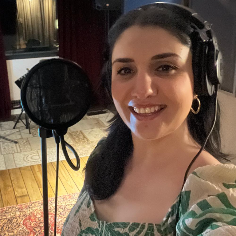 Burcu DİNÇ — professional voice over artist on VoiceBros