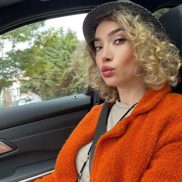 Burcu Saraçoğlu Okumuş — professional voice over artist on VoiceBros