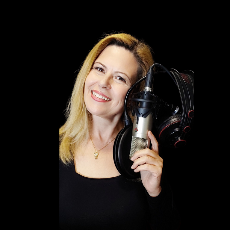 Deniz Altaş — professional voice over artist on VoiceBros