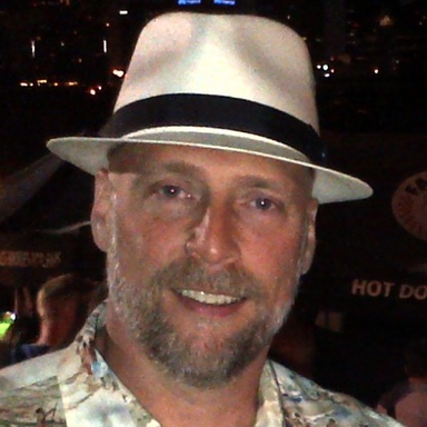 Garth Collins — professional voice over artist on VoiceBros