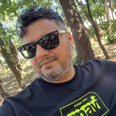 Gökhan KARABİNA — professional voice over artist on VoiceBros