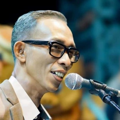 Gusti Misrani — professional voice over artist on VoiceBros