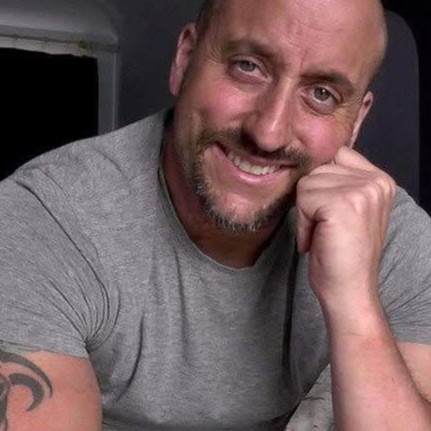 Guy Barnes — professional voice over artist on VoiceBros