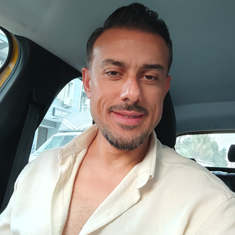 İbrahim Kaşdaş — professional voice over artist on VoiceBros