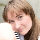 Maria Arato — professioneller Sprecher bei VoiceBros
