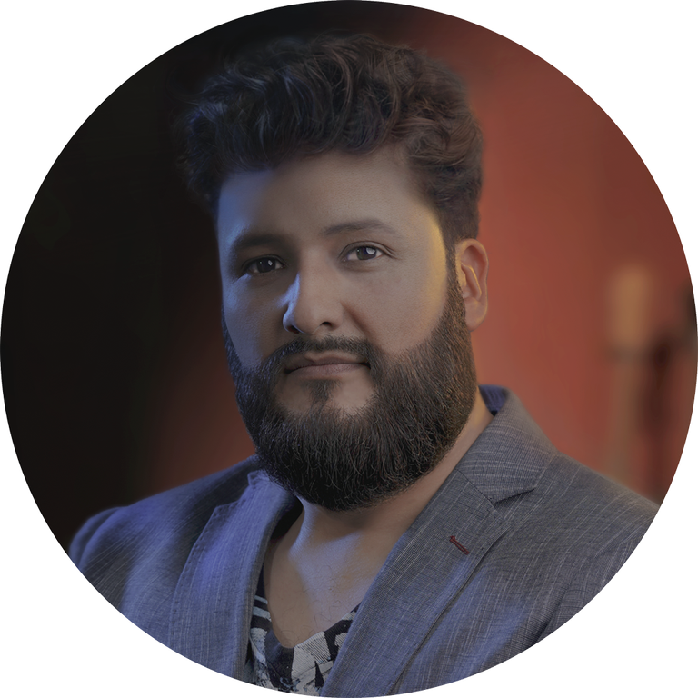 Mike Valderrama — professional voice over artist on VoiceBros