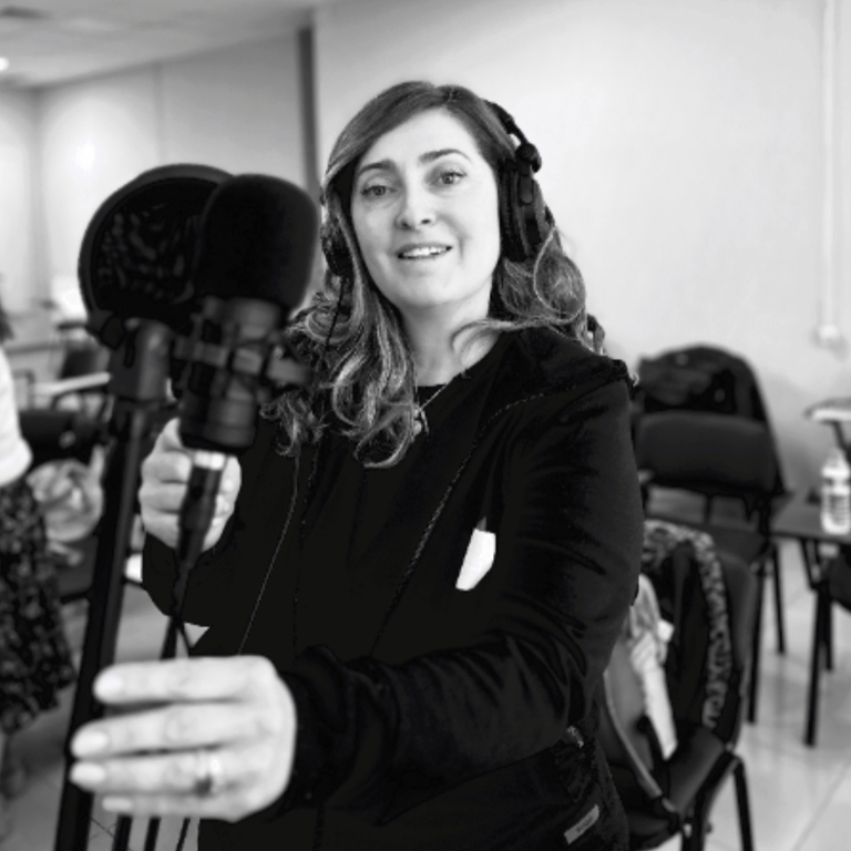Nida Demirci — professional voice over artist on VoiceBros