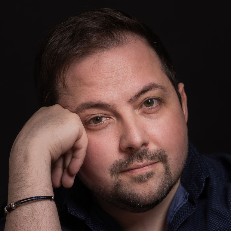 Rodolphe Campeggia — professional voice over artist on VoiceBros