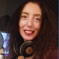 Virginie Kernaonet — professional voice over artist on VoiceBros
