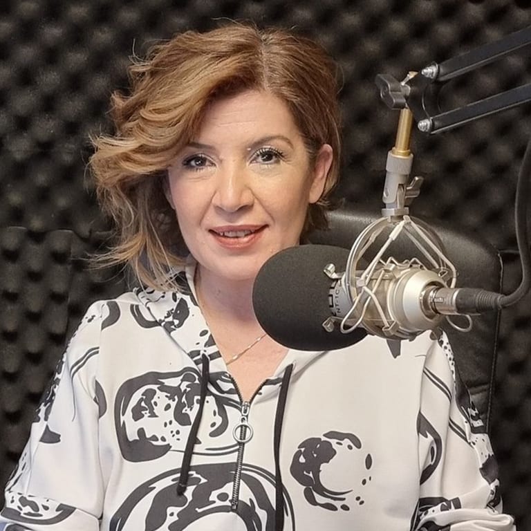 Özlem Karıncalı — professional voice over artist on VoiceBros