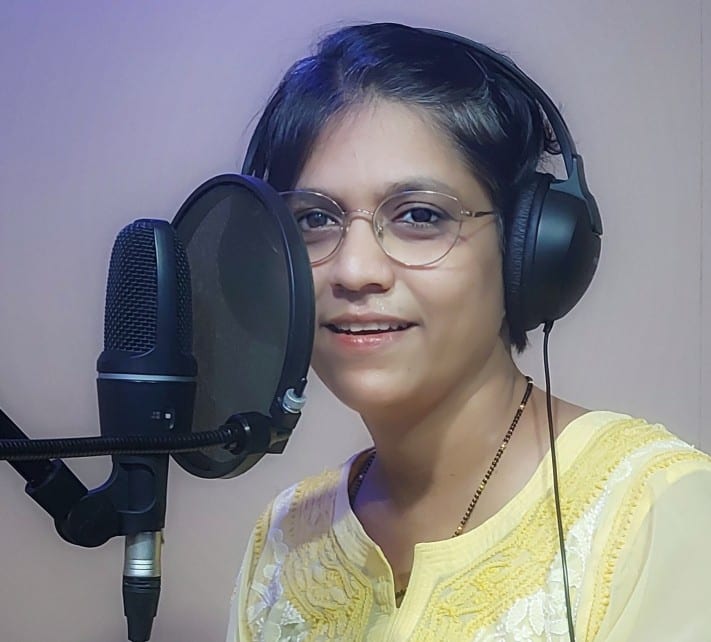 Madhavi Charudatta — professional voice over artist on VoiceBros