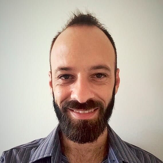 Diego Luiz — professional voice over artist on VoiceBros
