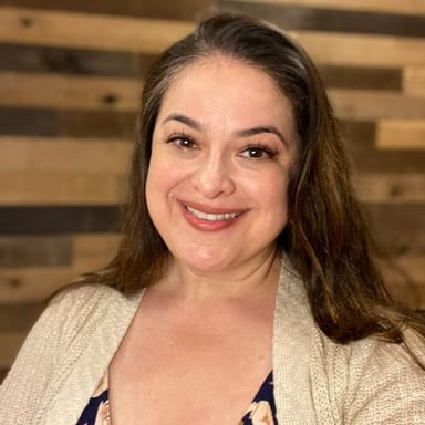 Linda Bruno — professional voice over artist on VoiceBros