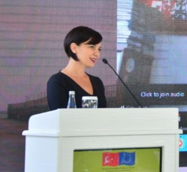 Ceren Abdullah — professional voice over artist on VoiceBros