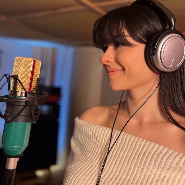 Pelin Aygün — professional voice over artist on VoiceBros