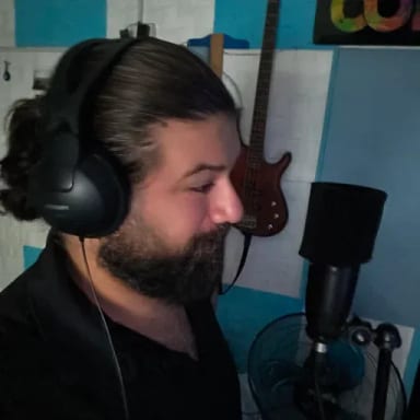 Mahir Okdemir — professional voice over artist on VoiceBros