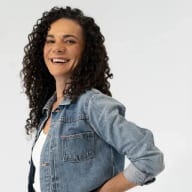 ANDRESSA CARVALHO — professional voice over artist on VoiceBros