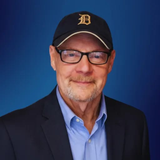 Bob Darling — professional voice over artist on VoiceBros