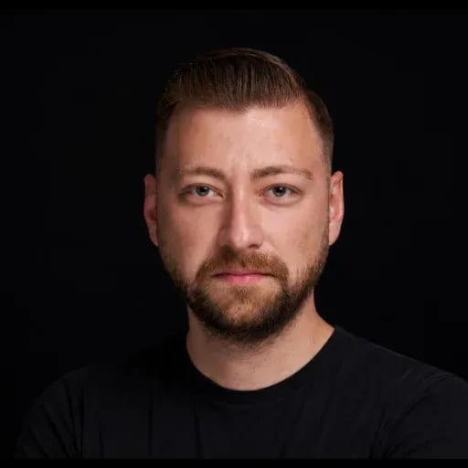 Gökberk Gültekin — professional voice over artist on VoiceBros
