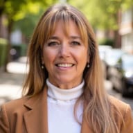 Myriam Berger — professional voice over artist on VoiceBros