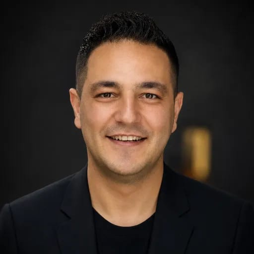 Abdullah Arif Atalay — professional voice over artist on VoiceBros