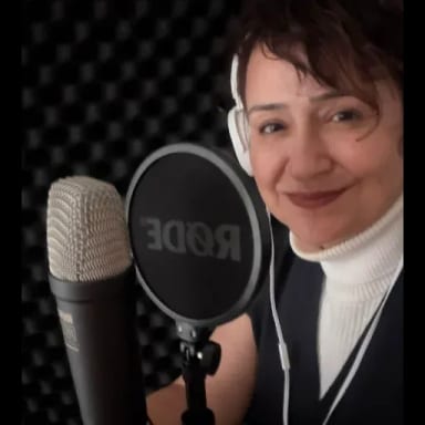 Lale Kıvrak — professional voice over artist on VoiceBros