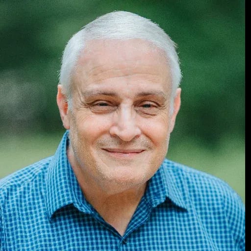 Ed Phillips — professional voice over artist on VoiceBros