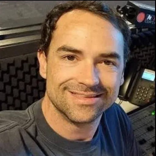 Australian Male Voice Over Dave — professional voice over artist on VoiceBros